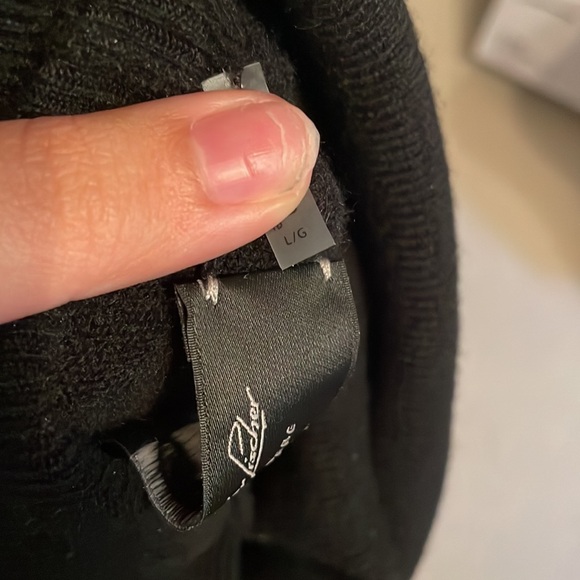 Cashmere Sweater - Picture 5 of 5